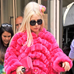 Lady Gaga, Pink Fur Lady Gaga, Pink Fur